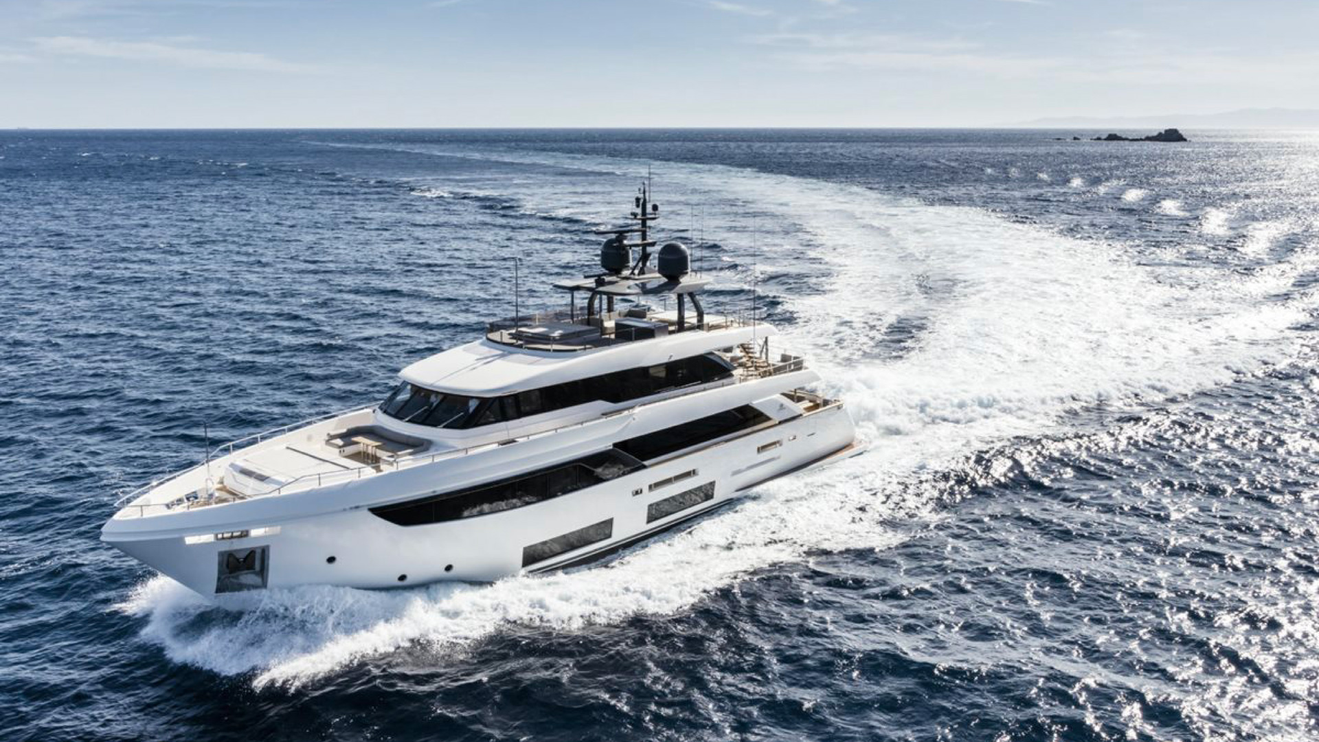 custom line navetta 33