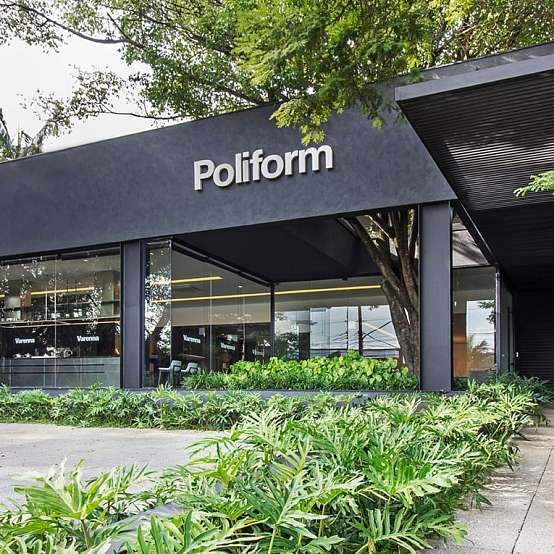 Sao Paulo, Opening